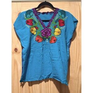 Mexican Style Top Women’s Medium Teal Floral Embroidered Boho V-Neck Colorful